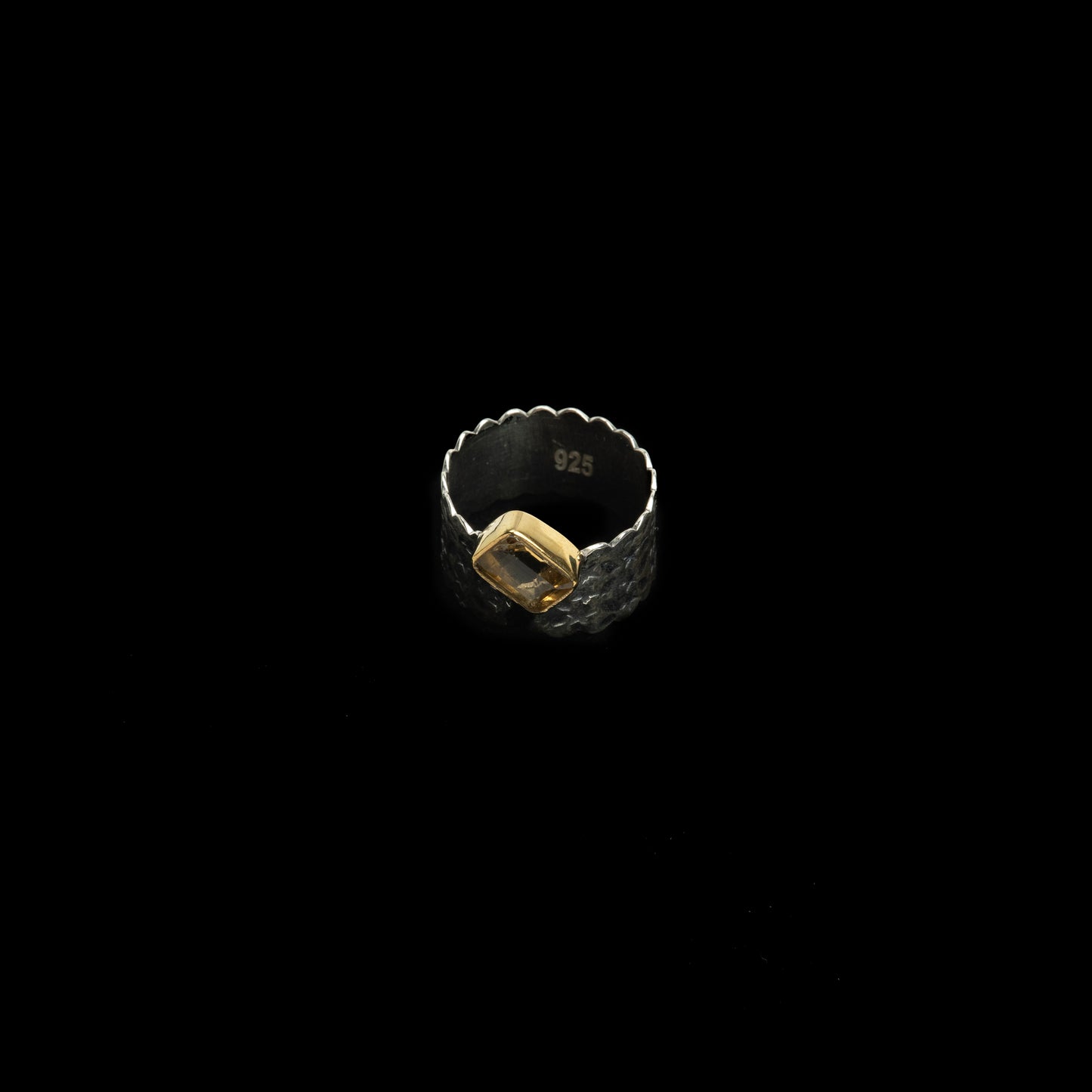 "Offset" ring