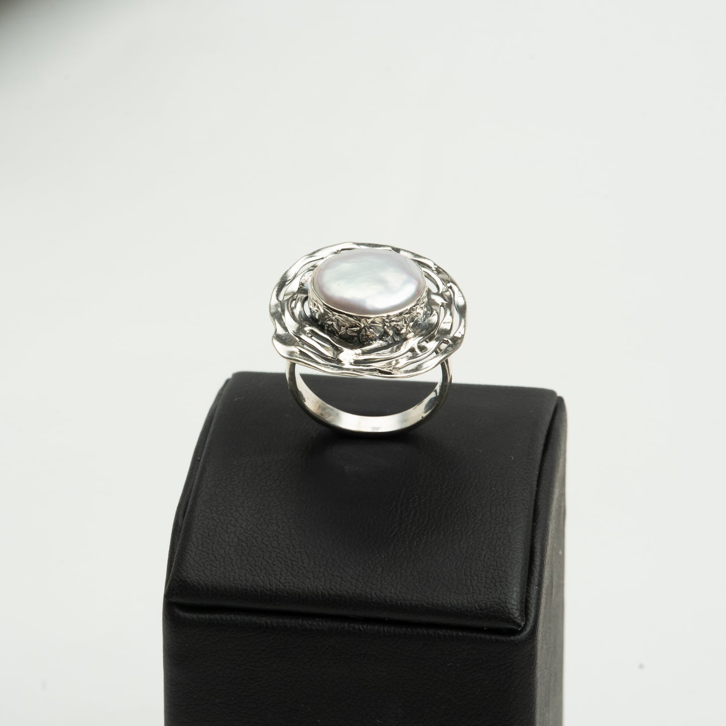 "Mother of Pearl" ring
