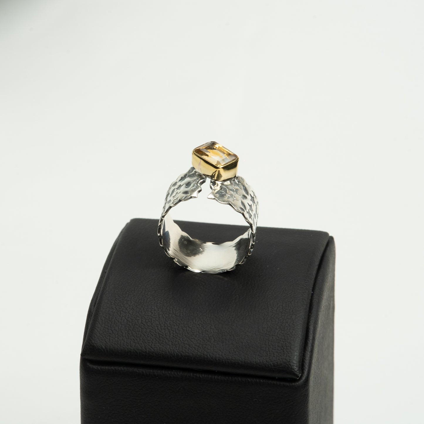 "Offset" ring