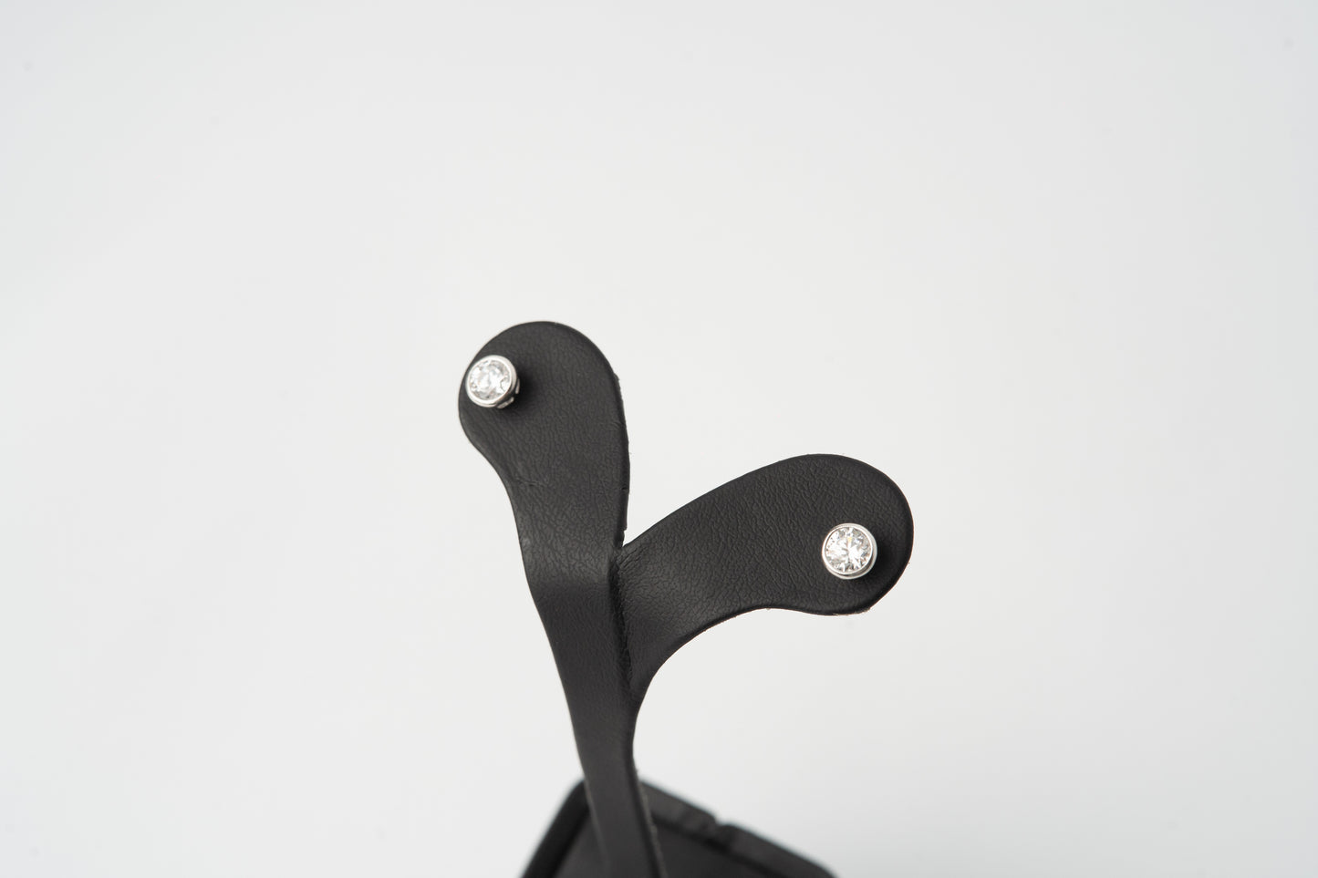 Cercei Argint Round Studs (Diverse dimensiuni)