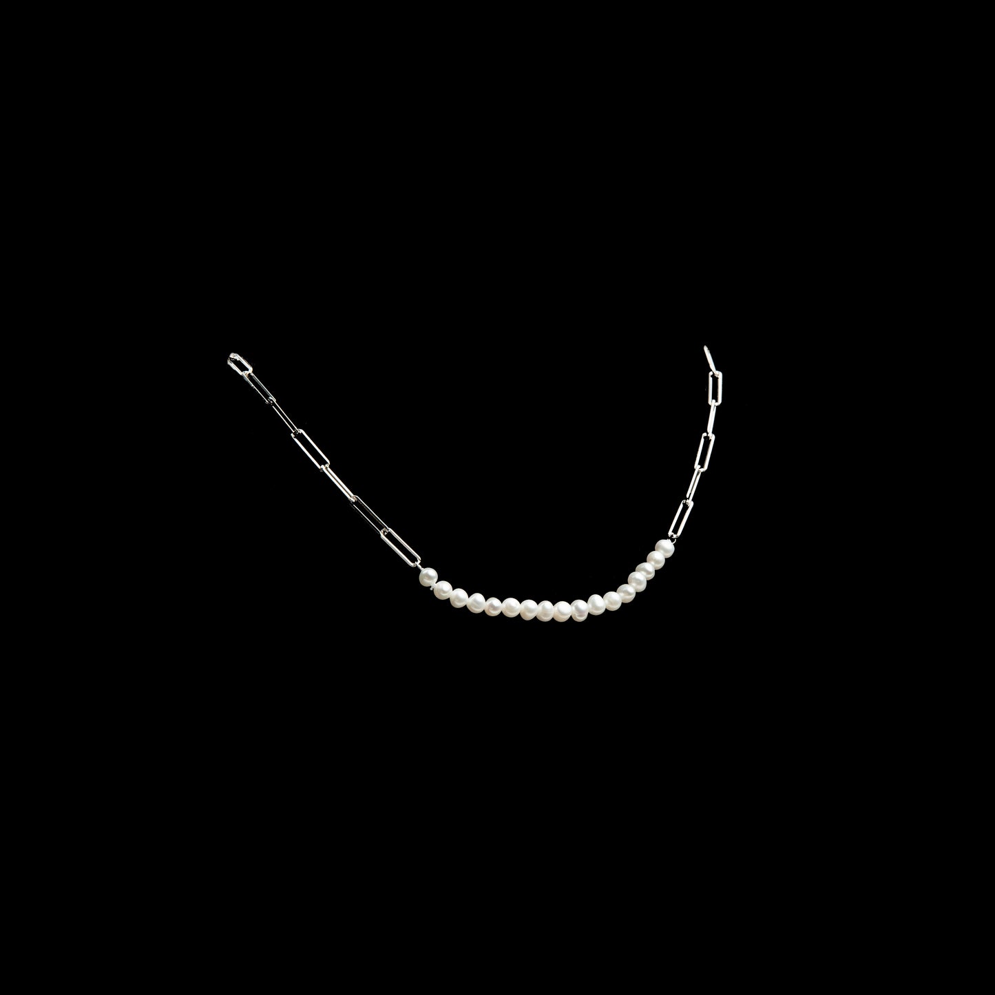 "Timeless Pearls" necklace