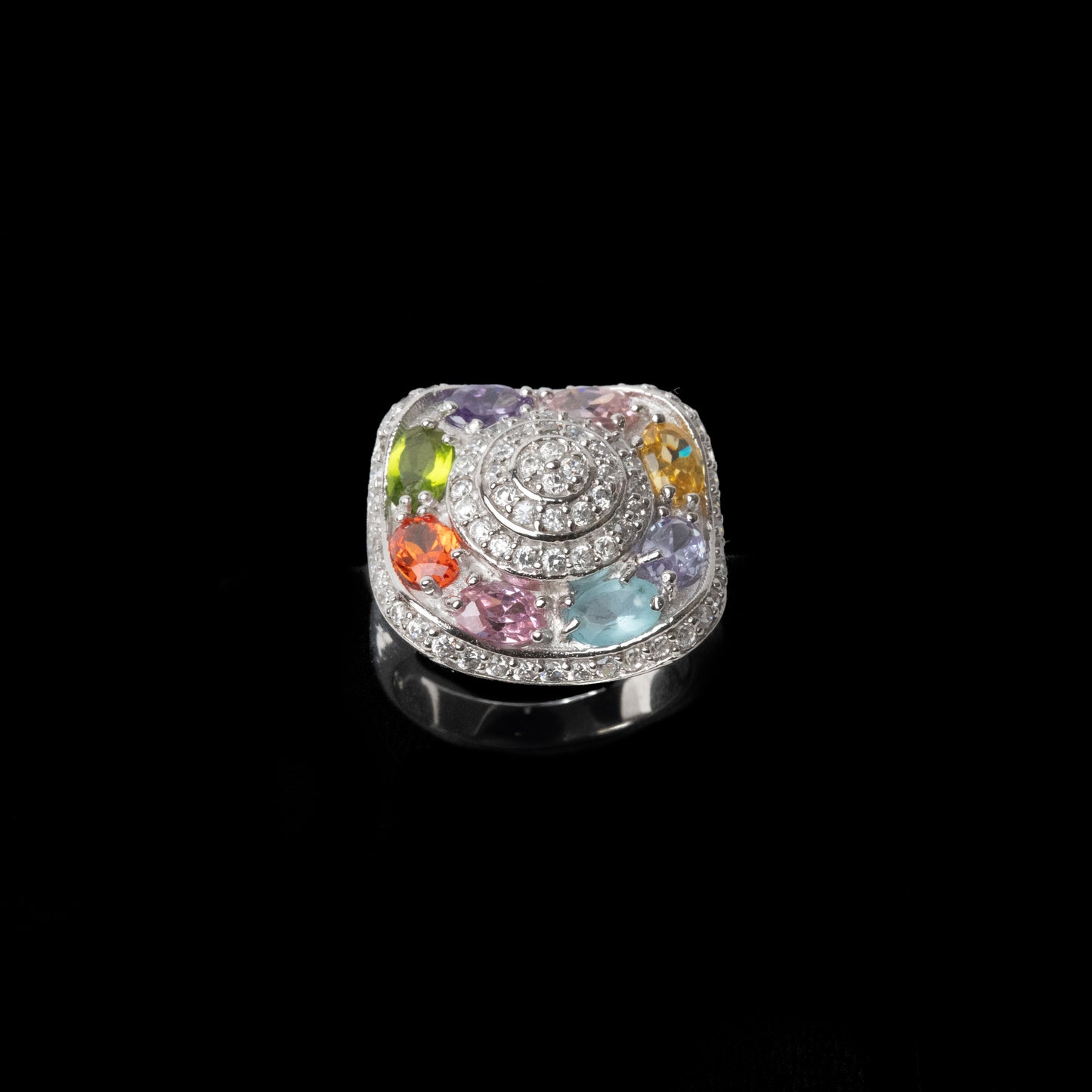 “Holo” ring
