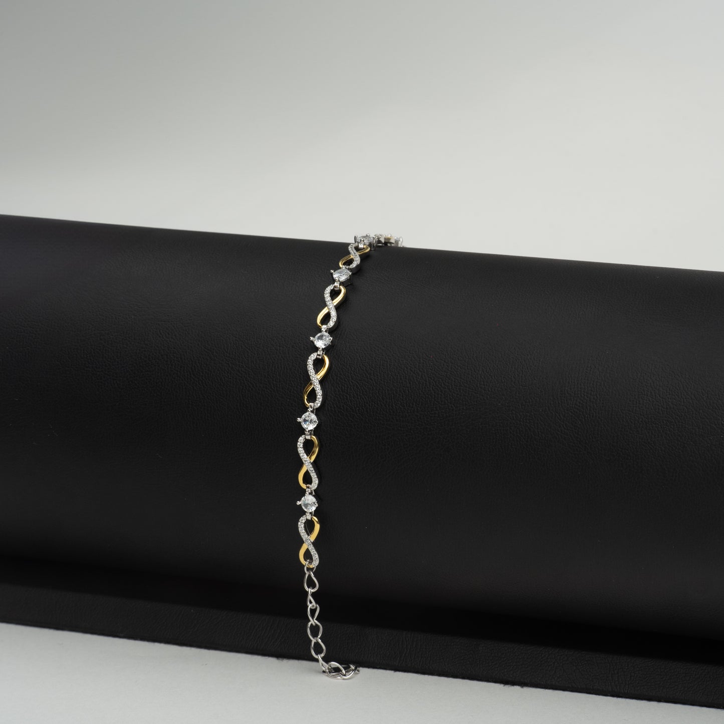 "Infinite Radiance" bracelet
